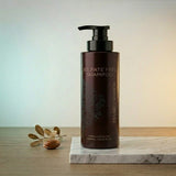 Keratin Complex Sulfate Free Argan Oil Shampoo 400ml bottle. Featuring a professional white and gold design, labeled as Paraben Free and containing No Artificial Preservatives. Premium hair care for moisturizing and treatment maintenance, available at Harram Store. Barcode: 69431506598