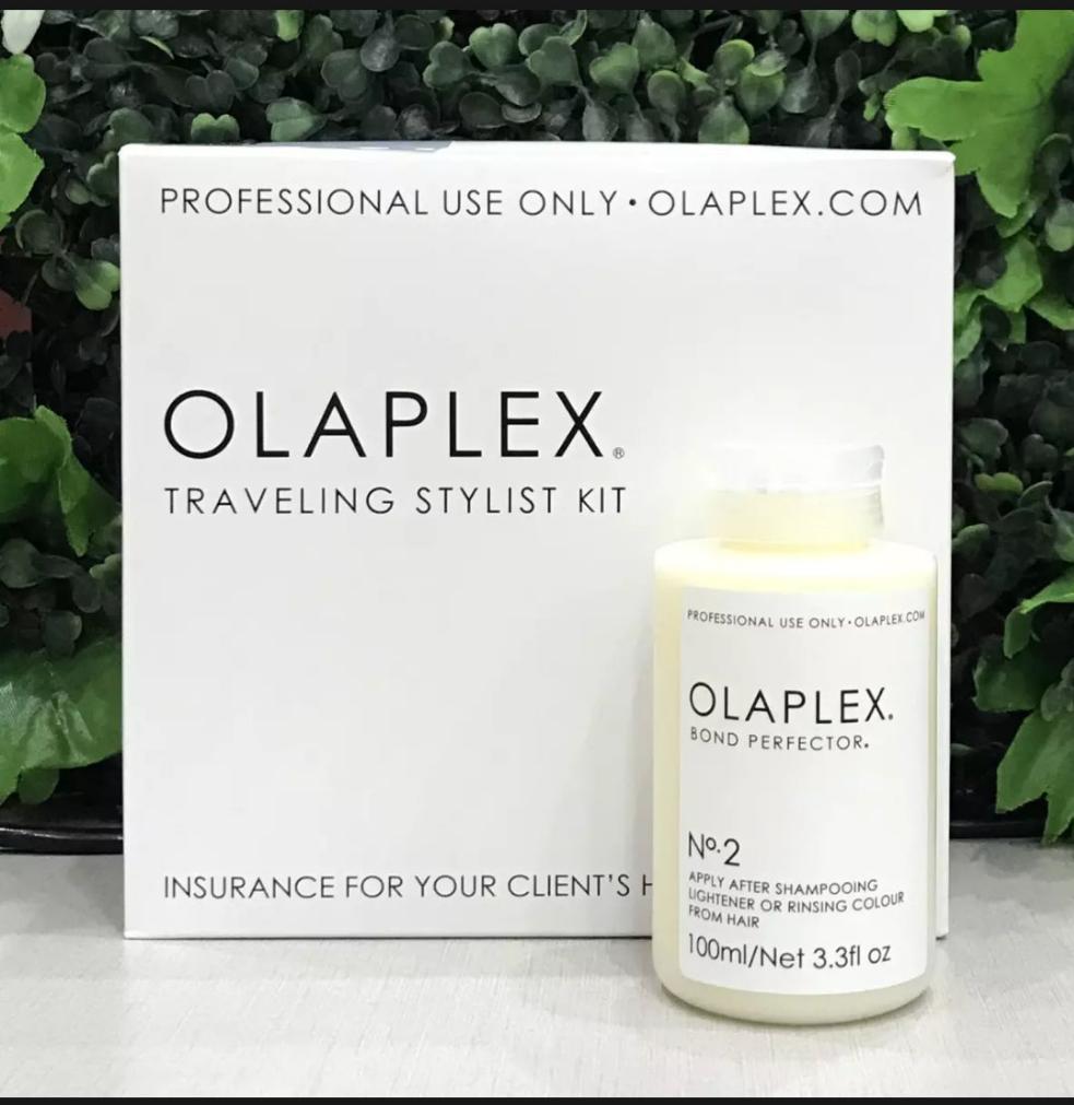 Selling Olaplex bundle saving set